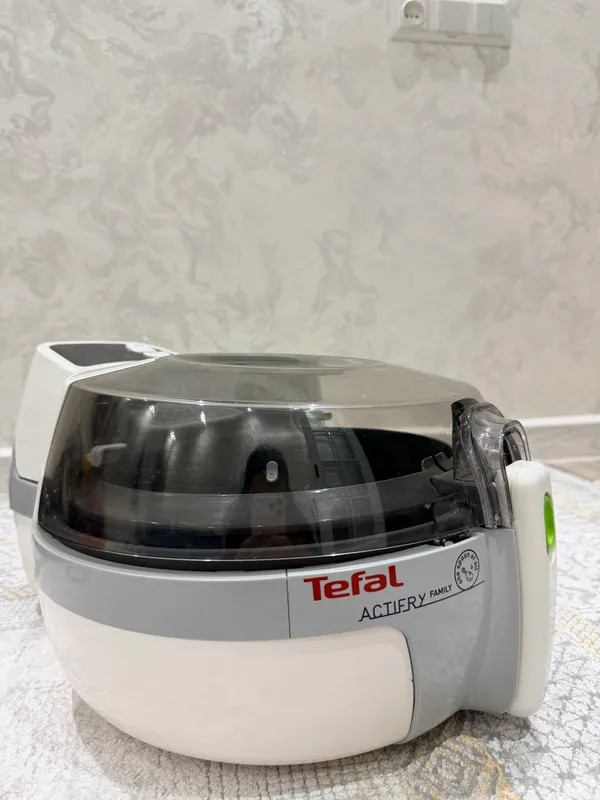 Tefal ActiFry Family aerofriturnitsa sotiladi 4 Tefal ActiFry Family aerofriturnitsa sotiladi 4