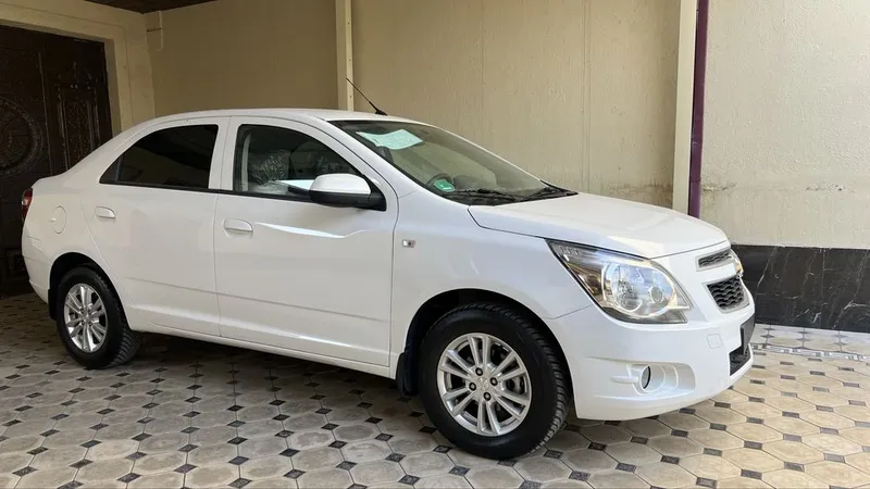 Chevrolet Cobalt 2