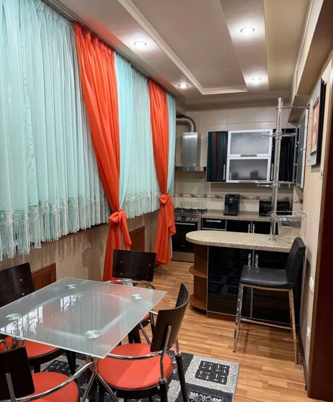 Mirzo Ulug‘bek tumanida 80 m² maydonli 3 xonali kvartira sotiladi 7