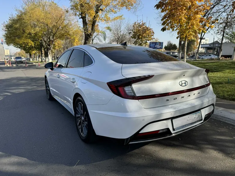 Продаю Hyundai Sonata 2.5 DN8 2020 год Рестайлинг Full 5 позиция. — фото 3