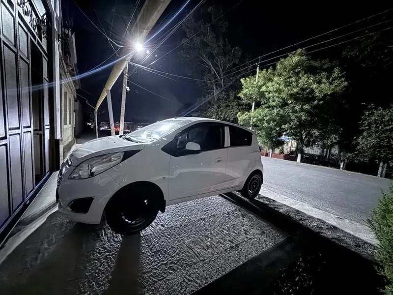 Chevrolet Spark 2015-yil 2-pozitsiya 1