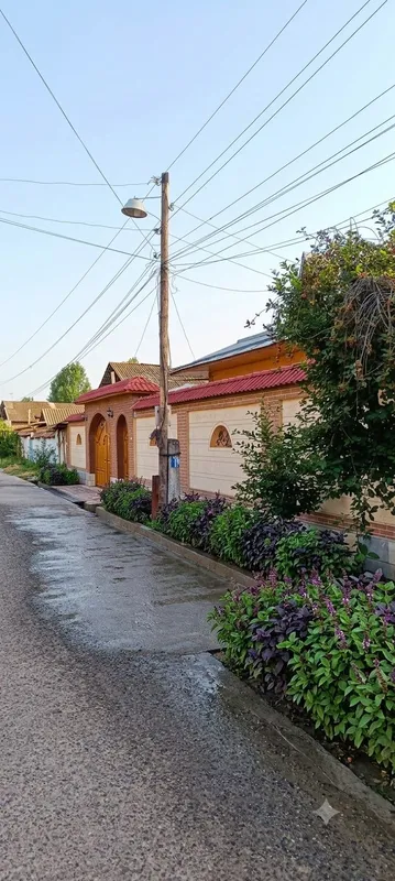 Uy sotiladi xovli 8 sotix