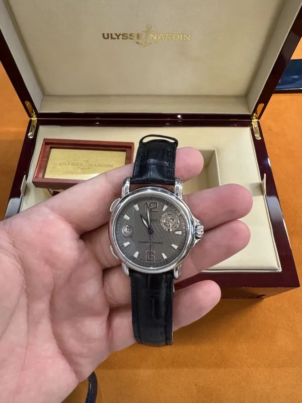 Оригинал Ulysse Nardin Dual time швейцарские 1 Оригинал Ulysse Nardin Dual time швейцарские 1
