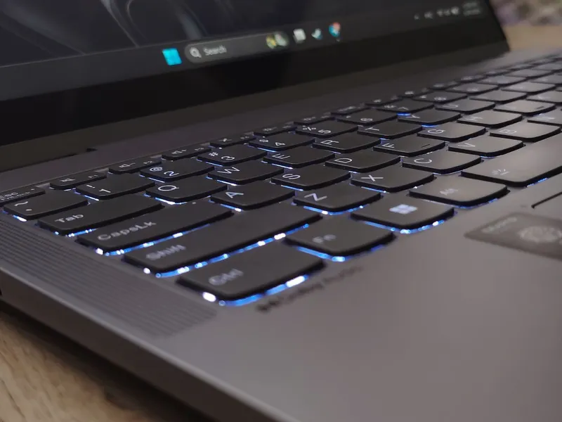 Lenovo IdeaPad 5 X360 / Face Id / ULTRA 5 225U — фото 5