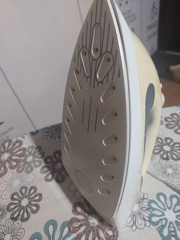 Продам утюг Tefal — фото 1