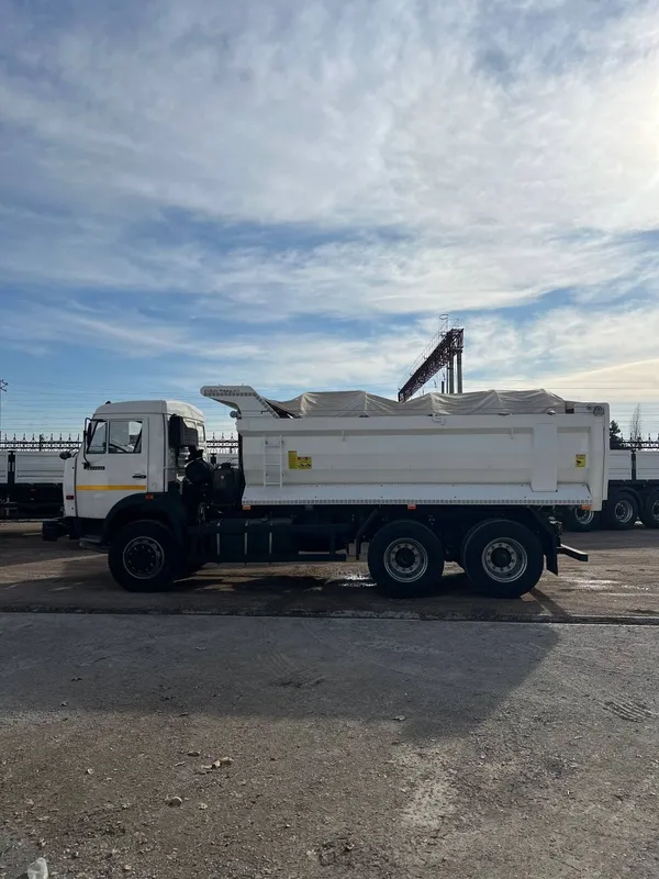 Kamaz avtosamosval 4 Kamaz avtosamosval 4