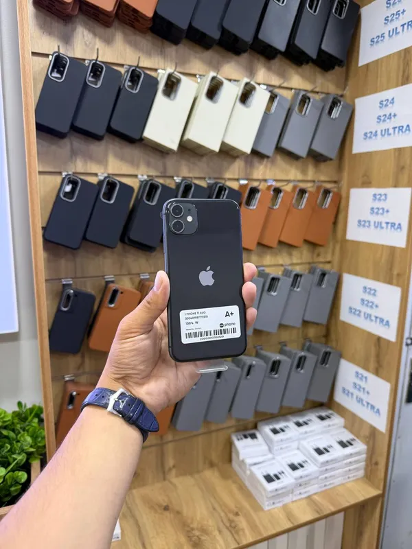 iPhone 11 iPhone 11