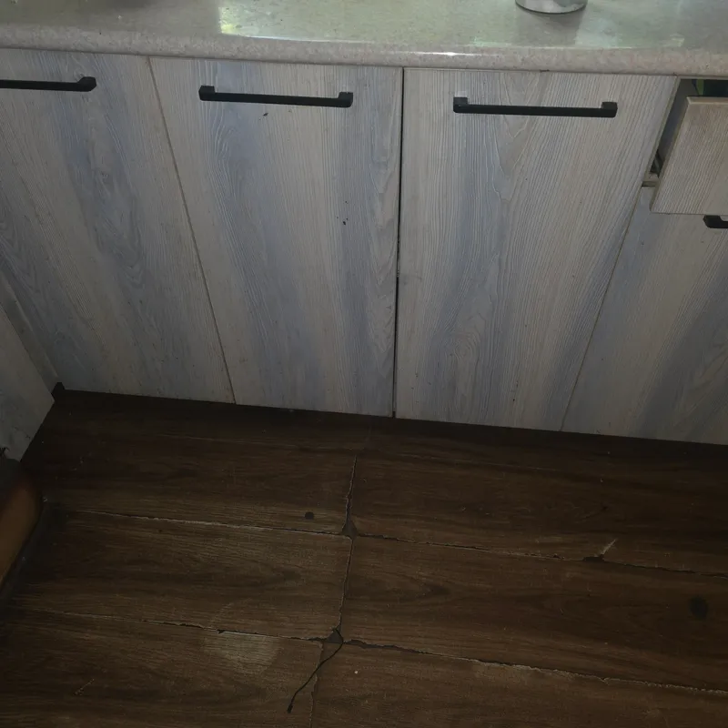 srochnonsotladi oshxona mebeli  koxnyi mebel