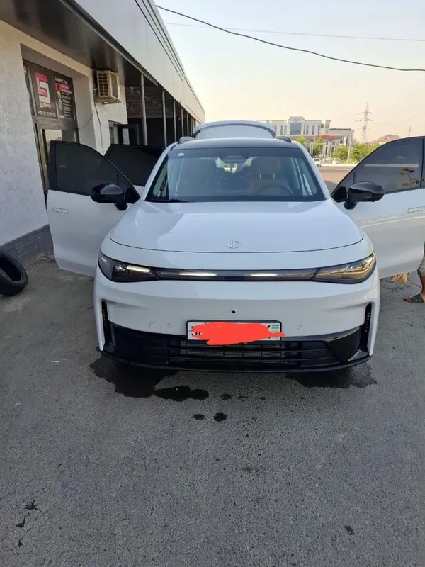 Leapmotor C16 Tozza 1 Leapmotor C16 Tozza 1