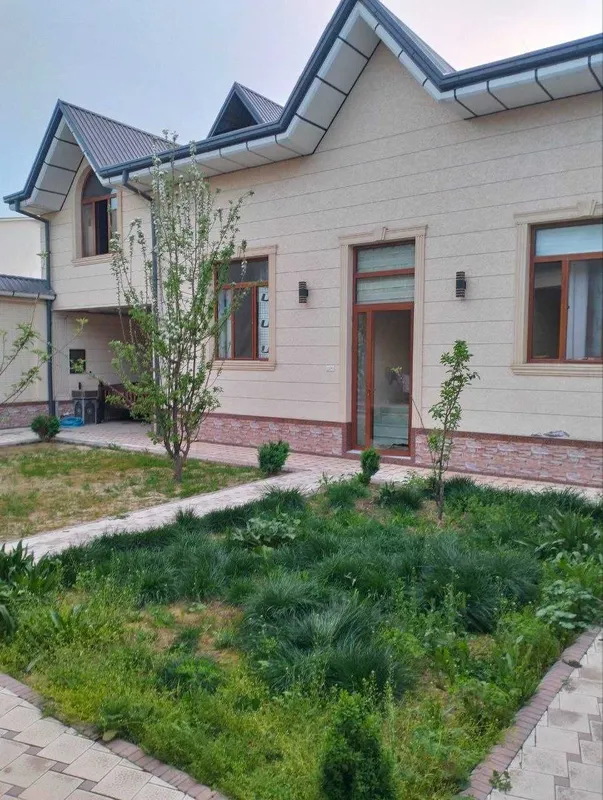 Muqumiy, 3-berk ko'cha, 30-A uy, Oltin tepa