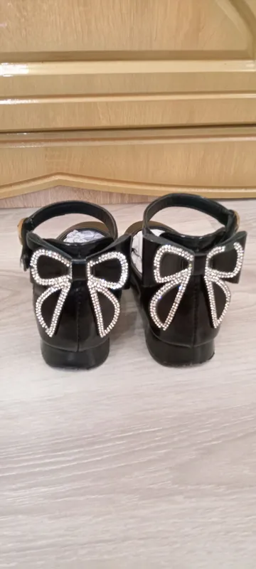 Кизлар туфлиси 1 Кизлар туфлиси 1