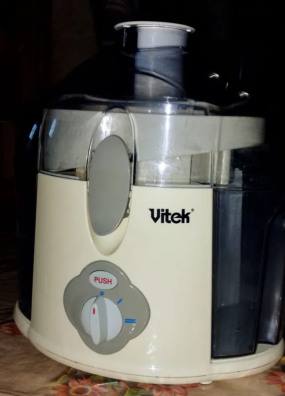 Соковыжималка Vitek
