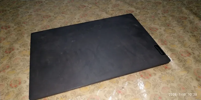Noutbuk sotiladi pul kerakligi uchun 4