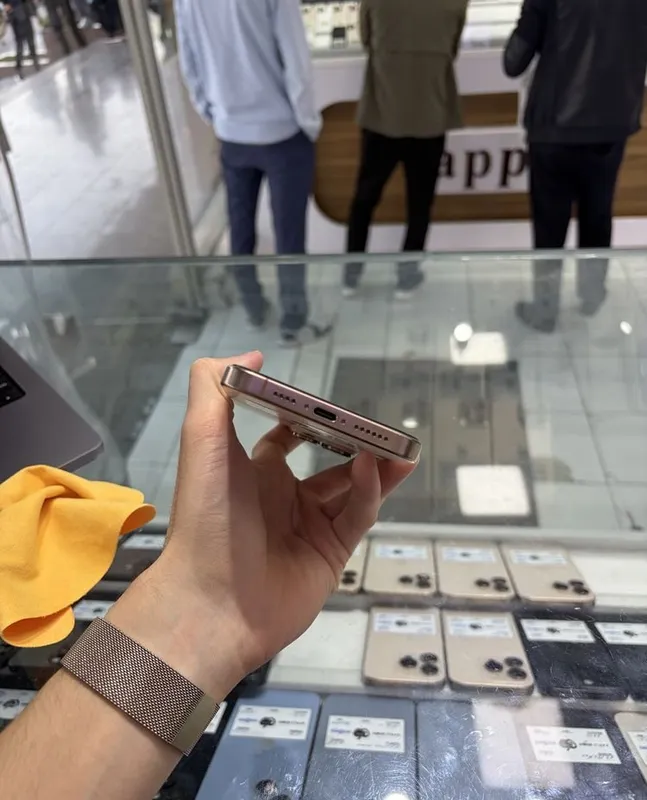 iPhone 16 Pro Max 256 GB 86% ideal 6
