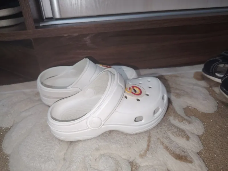 Продам детскую обувь 1