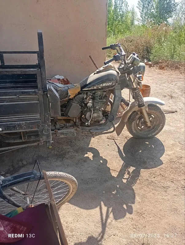 Lifan mototsikl yurib turibdi pul zarur — фото 4