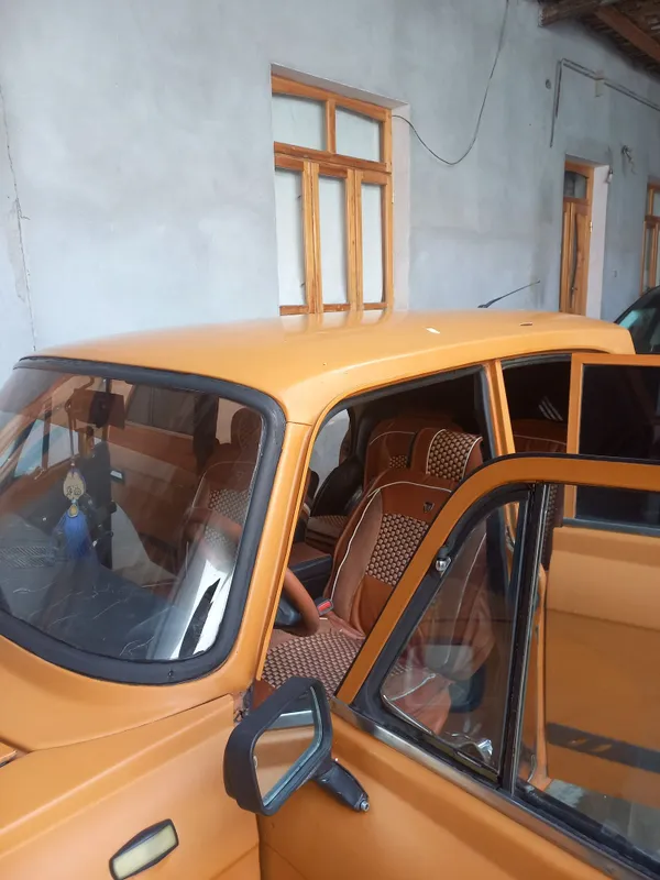 Maskvich sotiladi yaxshi holatda 3 Maskvich sotiladi yaxshi holatda 3