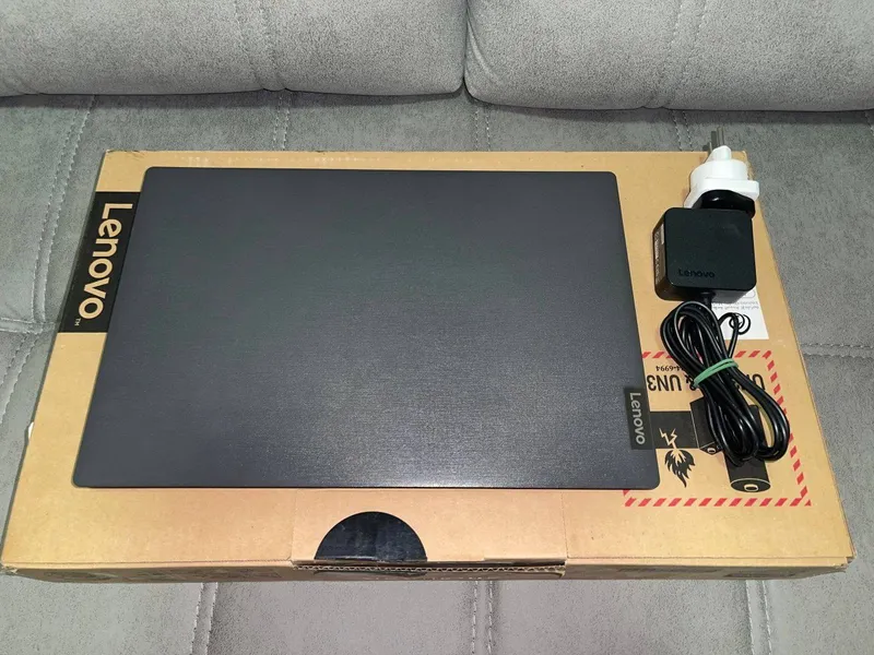 Ноутбук Lenovo сотилад янги идеал холатда — фото 1
