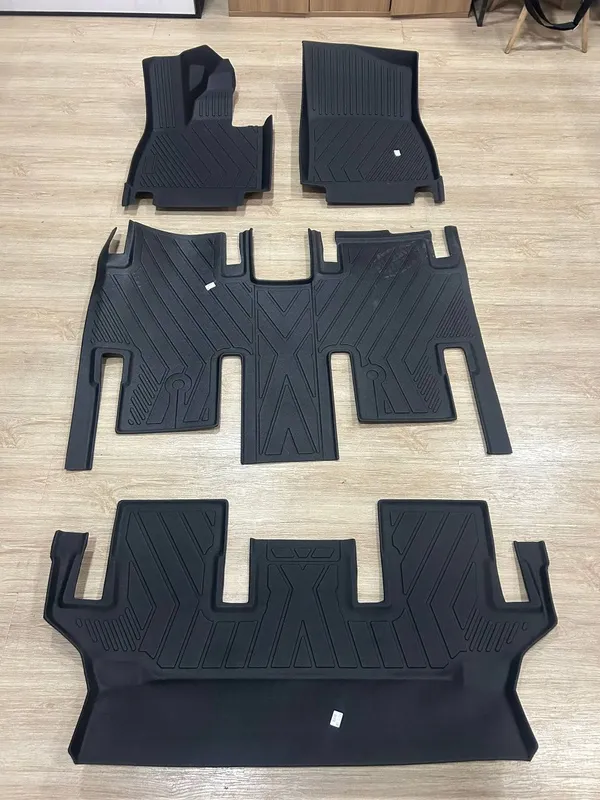 Dongfeng Restga polik