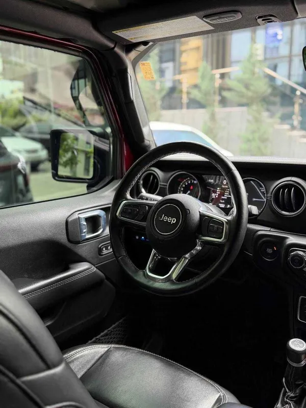 Sotuvda Jeep Wrangler Rubicon 2.0AT hybrid — фото 4