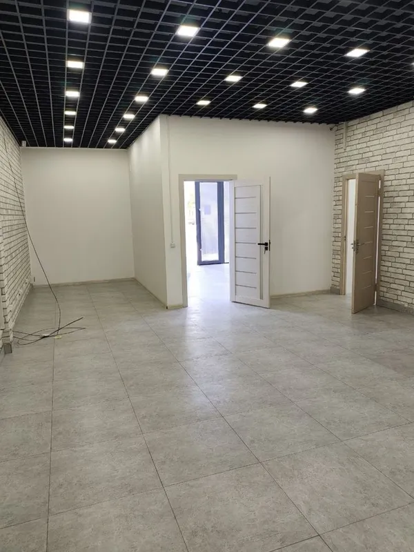 Срочно аренда под офис 90м2,парковочные места есть,Саракулька.