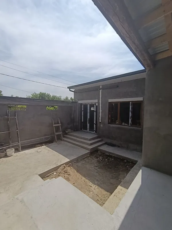 Yangi uy sotiladi Nurafshon ( Toʻytepa) shahrida 2