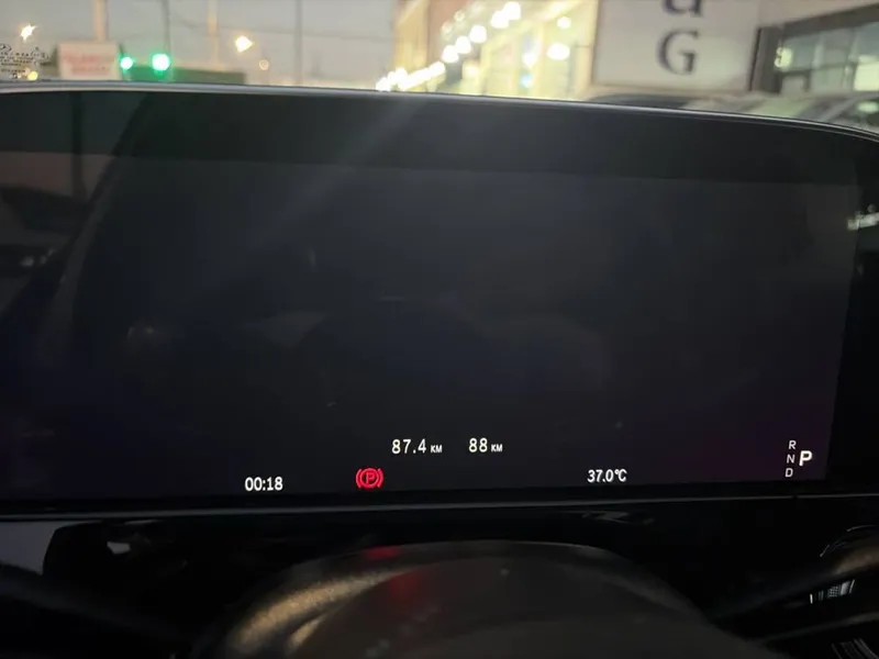 Mercedes-Bens E 300 naxt- nasiya savdo 20 % nomizga o’tkazib beriladi 5