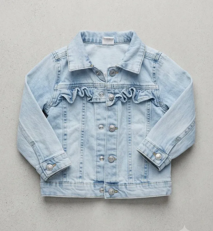 Qiz bola uchun H&M jinsi kurtkasi (1,5–2 yosh) Qiz bola uchun H&M jinsi kurtkasi (1,5–2 yosh)