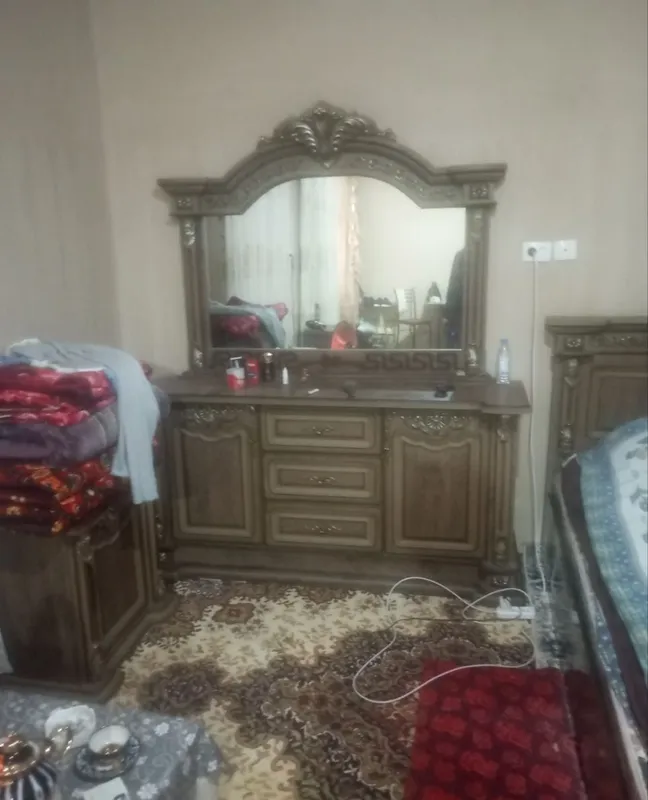 Срочно продаётся спальный гарнитур 2 Срочно продаётся спальный гарнитур 2