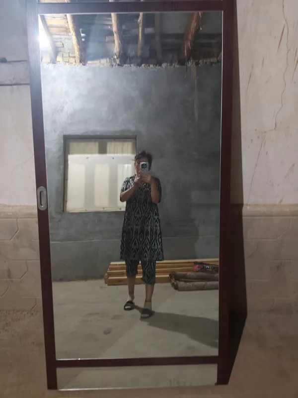 Juda katta oynani sotaman, 2 dona 2 Juda katta oynani sotaman, 2 dona 2