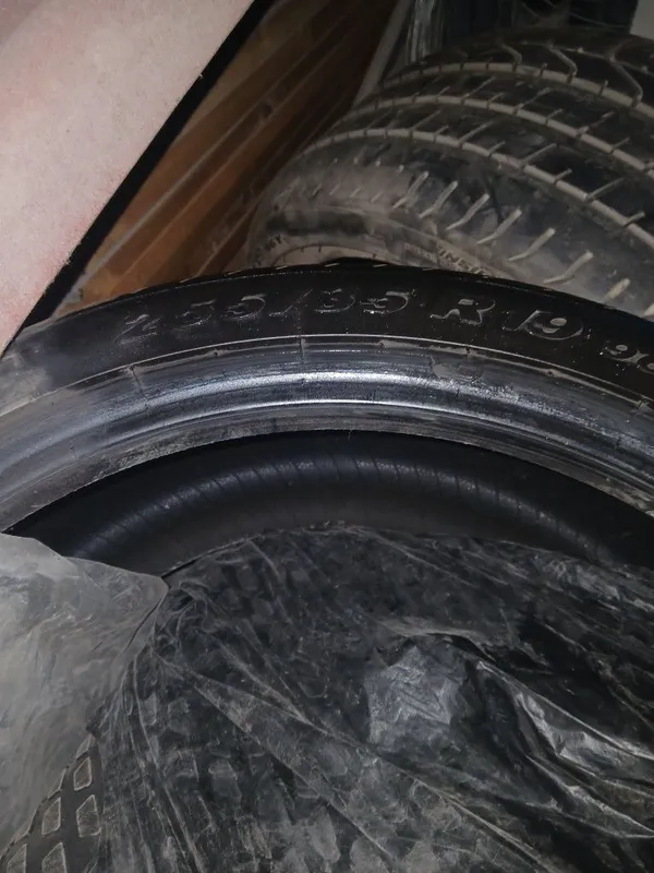 Срочно Pirelli ZERO 255/35/19 продам шыны 7