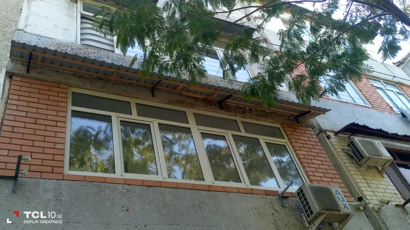 Козырёк и перила установим 1 Козырёк и перила установим 1
