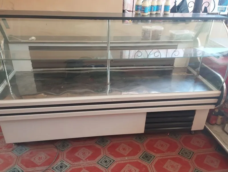 Vitrina xolodilnik 2 metrli