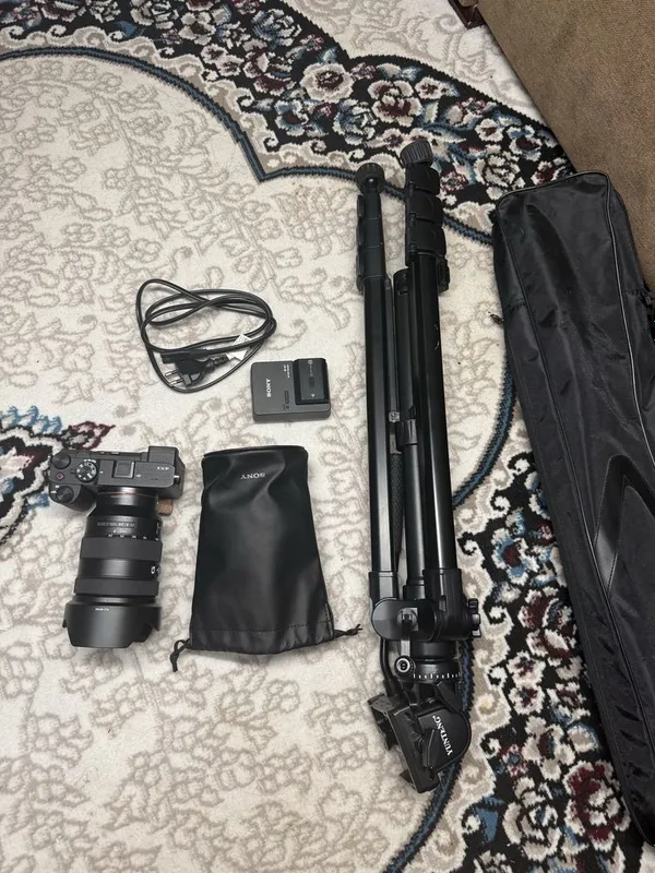 Sony a7cii + объектив 24-105 + 2шт батарейка + зарядка + штатив 7 Sony a7cii + объектив 24-105 + 2шт батарейка + зарядка + штатив 7