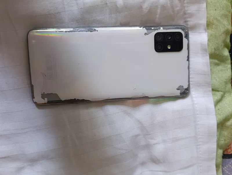 Samsung A51 telefoni 1