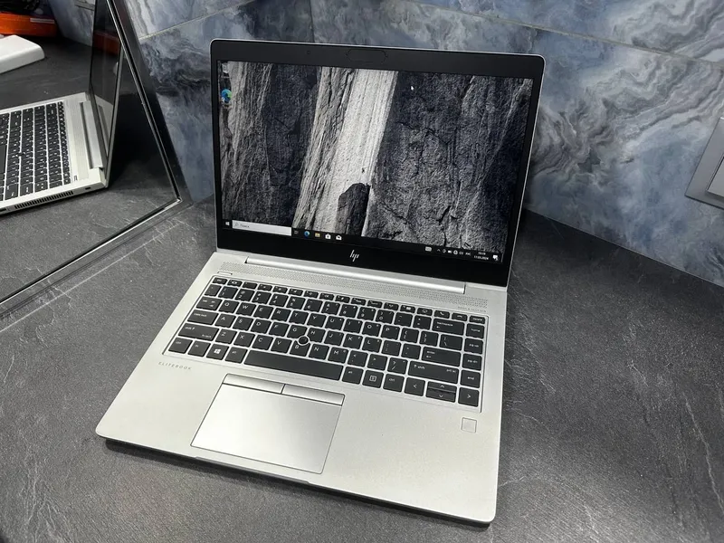 HP elitebook sotiladi rythen7 1 HP elitebook sotiladi rythen7 1