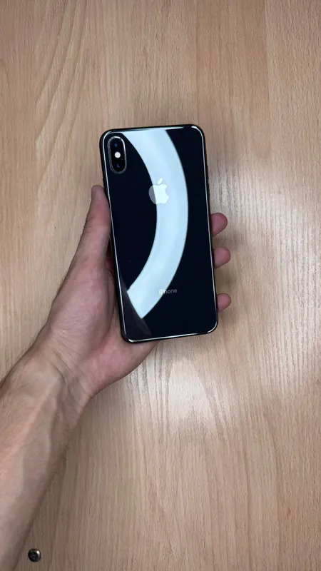 iPhone Xs Max 1
