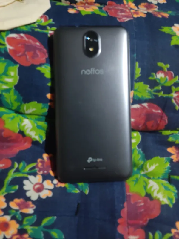 NEFFOS telefon