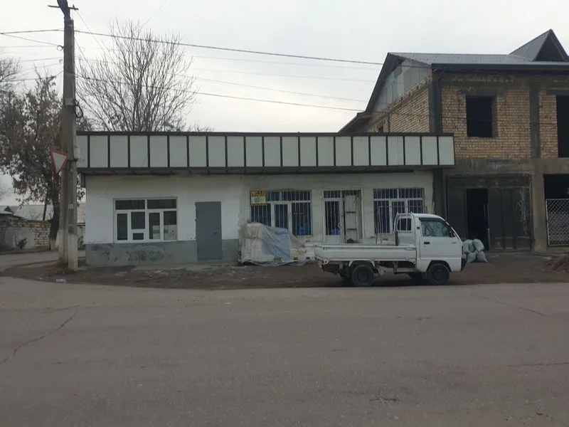 ПРОДАЕТСЯ дом с нежылыми помещениями — фото 1