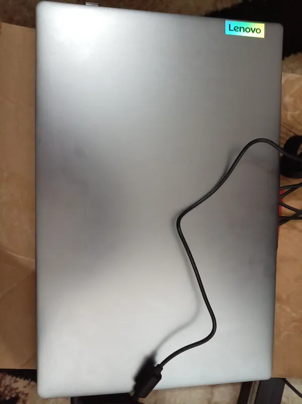 Lenovo I3 8/256 6 oy buldi olinganiga Lenovo I3 8/256 6 oy buldi olinganiga