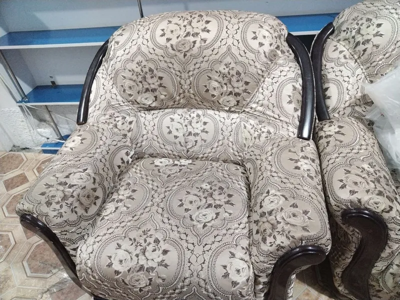 Divan kireslo sotiladi 2 Divan kireslo sotiladi 2