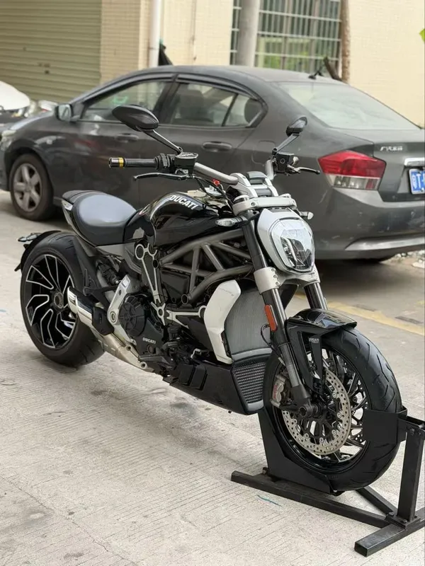 Только за нал продаётся иделаная Honda Cbr600rr