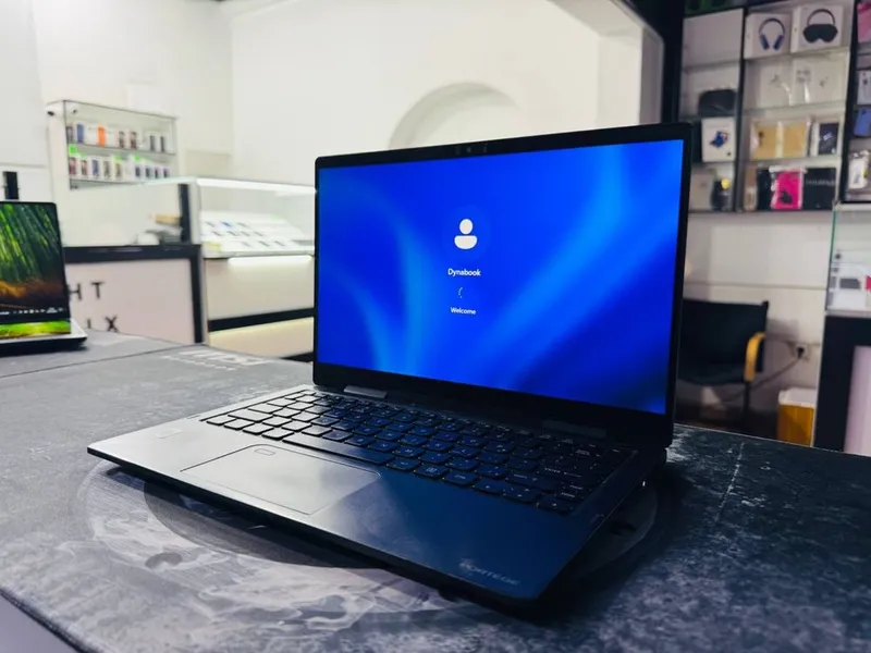 X360 Dynabook Core i5-11gen 8/256GB 7 X360 Dynabook Core i5-11gen 8/256GB 7