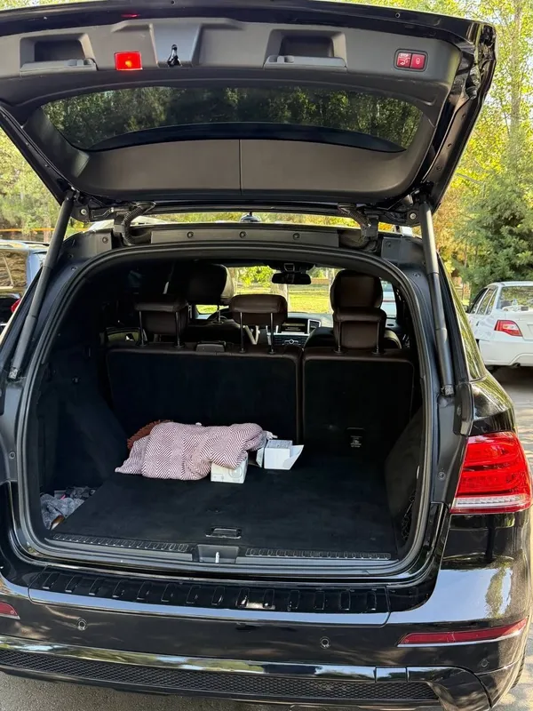 Mercedes Benz ML350 4 Matic 6