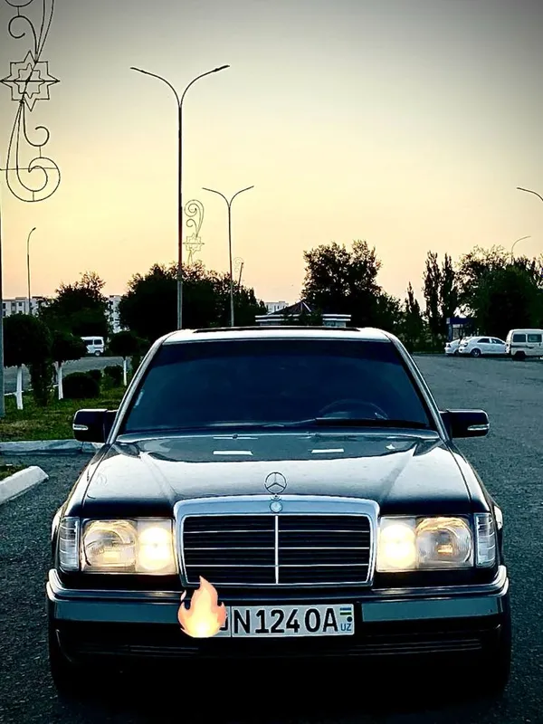 Мерседес Бенс W124 3