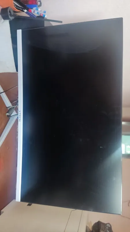 Monitor kompyuterniy