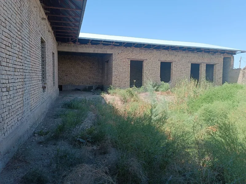 Uy sotiladi İpodrom bozori ketaverishda taxta bazani oldida — фото 5