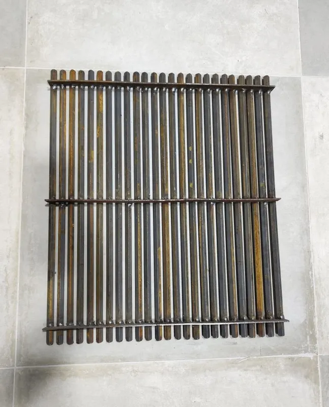Izgara setka 55×47 sm Mangalda go‘sht 5 Izgara setka 55×47 sm Mangalda go‘sht 5
