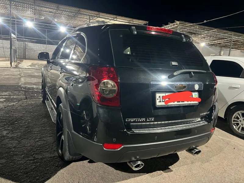 Срончно сотилади Captiva 3.2 AT metani bor — фото 4