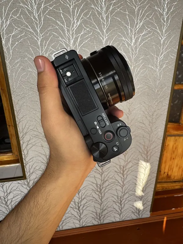 Sony ZV-E10 (16-50 kit lens) — фото 2